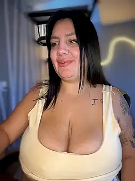 victoria amatista  online show from March 9, 2026, 6:01 pm