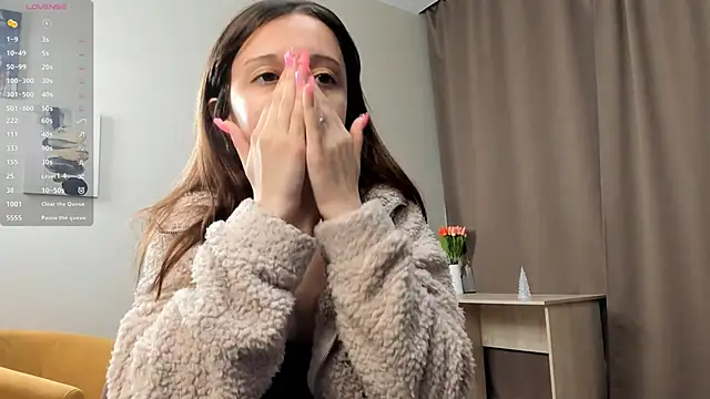 TaiteFairfield online show from December 18, 2025, 7:36 am