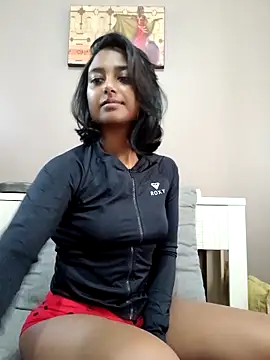 littlemissdevil69 online show from December 2, 2025, 6:41 am