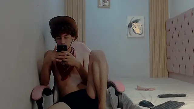 Darkknightx01 online show from October 29, 2025, 1:41 am