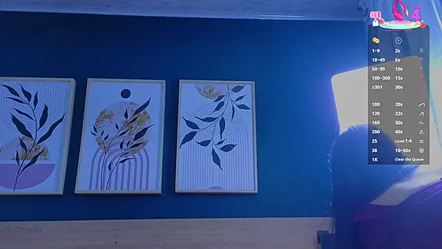 SarahMiler  online show from October 3, 2025, 11:51 am