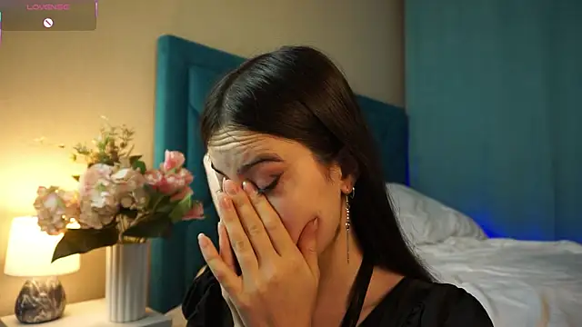 ywixos online show from November 20, 2025, 1:33 pm