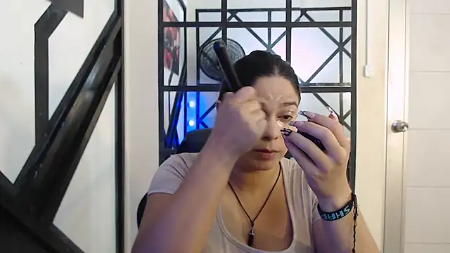 lucia ht online show from October 8, 2025, 12:30 am