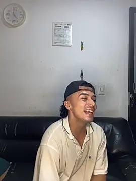 Jacobs0 online show from November 14, 2025, 4:22 am