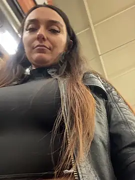 Snapshot of swmilena_hot_ chatting on November 28, 2025, 8:00 pm swmilena hot online show from November 28, 2025, 8:00 pm