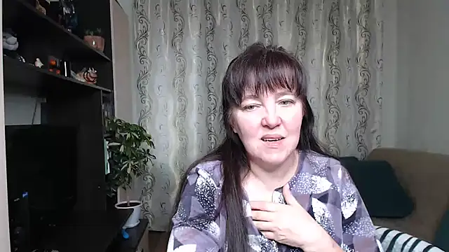 Illusionq online show from October 6, 2025, 5:05 am