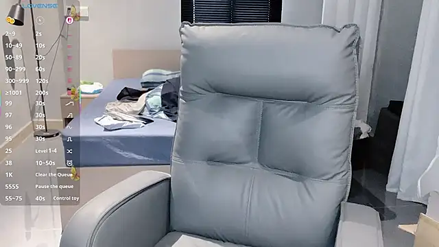 NiNi-baby520 online show from October 13, 2025, 7:30 am