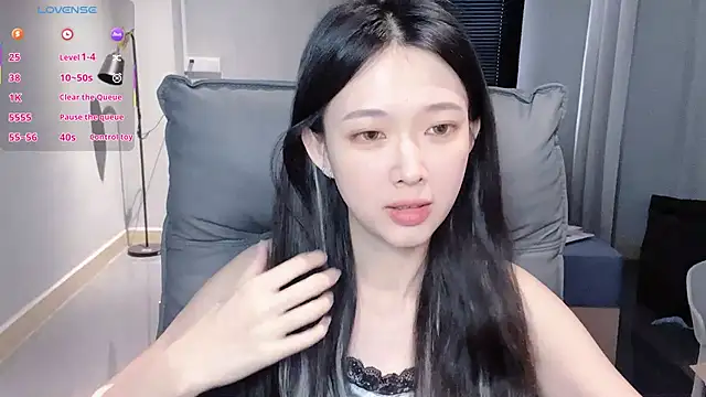 NiNi-baby520 online show from November 28, 2025, 7:22 am