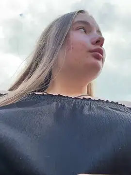 StephanieMur online show from September 10, 2025, 5:29 am