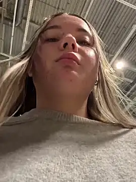 StephanieMur online show from October 11, 2025, 4:01 am