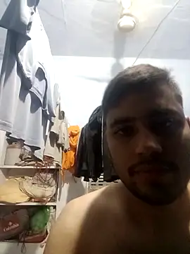 Snapshot of Desirock001 chatting on September 21, 2025, 3:57 pm Desirock001 online show from September 21, 2025, 3:57 pm