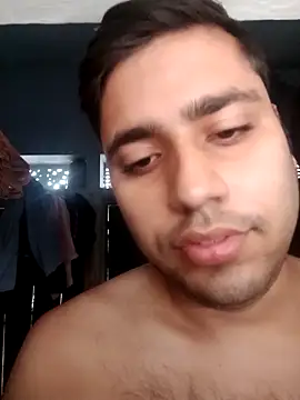 Snapshot of Desirock001 chatting on October 22, 2025, 2:23 am Desirock001 online show from October 22, 2025, 2:23 am