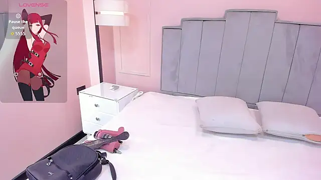 gabriela lux online show from November 11, 2025, 2:50 pm