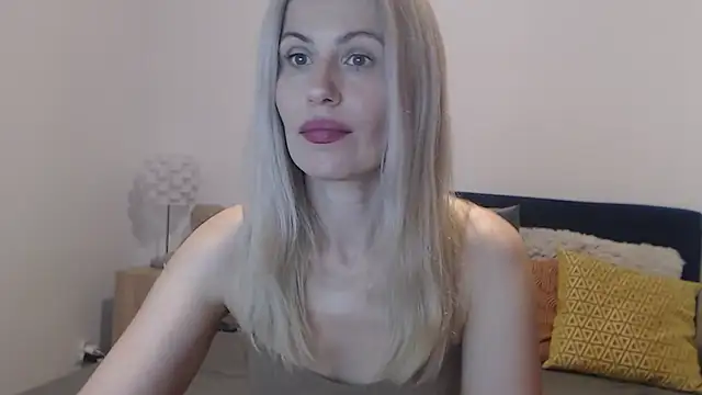 Snapshot of Lika_Soul chatting on September 10, 2025, 4:18 pm Lika Soul online show from September 10, 2025, 4:18 pm