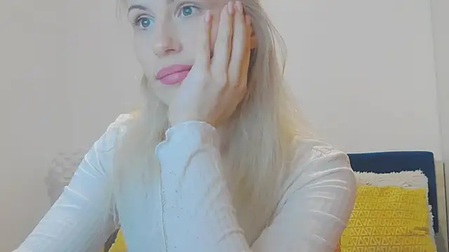 Snapshot of Lika_Soul chatting on October 12, 2025, 3:33 pm Lika Soul online show from October 12, 2025, 3:33 pm