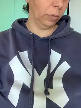 LupeLok online show from October 7, 2025, 3:53 pm