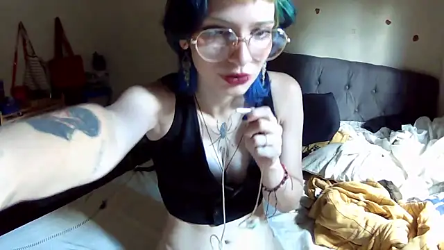 Snapshot of IkyVic chatting on January 6, 2026, 8:23 pm IkyVic online show from January 6, 2026, 8:23 pm