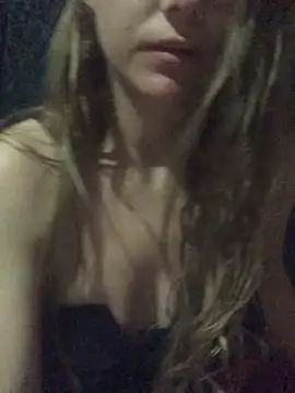 Snapshot of Angiehuston1 chatting on February 12, 2026, 12:00 pm Angiehuston1 online show from February 12, 2026, 12:00 pm