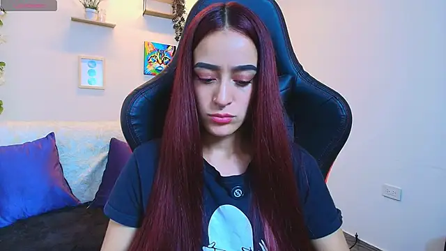 ViolethRosse online show from May 27, 2026, 1:57 am