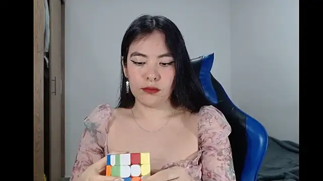 Snapshot of EloiseJun chatting on February 14, 2026, 4:42 am EloiseJun online show from February 14, 2026, 4:42 am