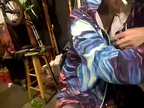 Snapshot of thejuicybacon chatting on October 1, 2025, 5:46 am thejuicybacon online show from October 1, 2025, 5:46 am