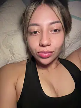 MissCat  online show from December 5, 2025, 2:09 am