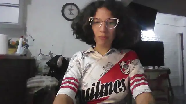 Snapshot of loliporomero chatting on November 10, 2025, 1:37 am loliporomero online show from November 10, 2025, 1:37 am