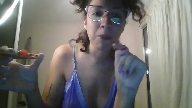 Snapshot of loliporomero chatting on February 6, 2026, 12:04 am loliporomero online show from February 6, 2026, 12:04 am