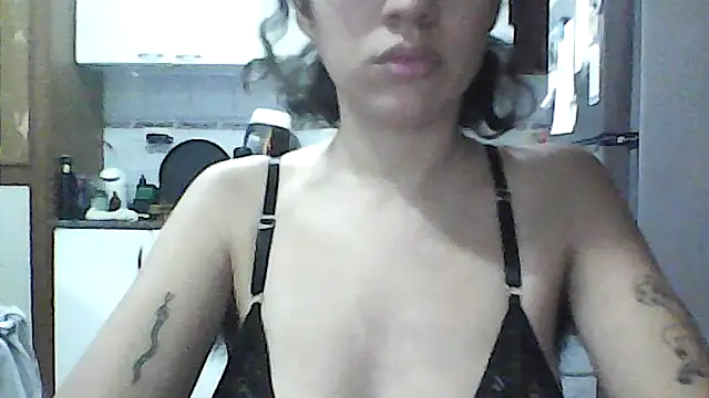 loliporomero online show from April 4, 2026, 6:49 pm