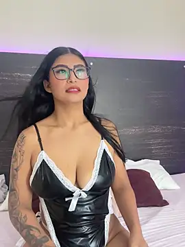 Snapshot of daphnevans chatting on September 10, 2025, 3:28 am daphnevans online show from September 10, 2025, 3:28 am