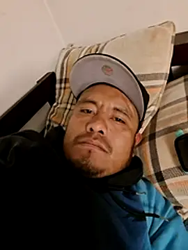 hernande986 online show from February 19, 2026, 9:49 am