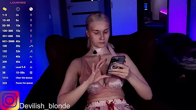 HitchcocianBlonde online show from March 10, 2026, 6:46 pm