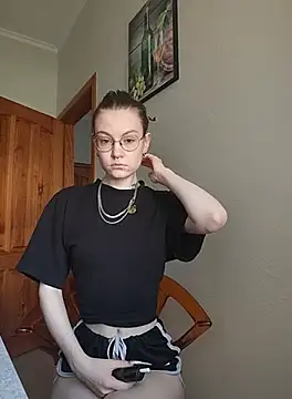 Snapshot of _arigins_ chatting on September 30, 2025, 8:52 am arigins online show from September 30, 2025, 8:52 am