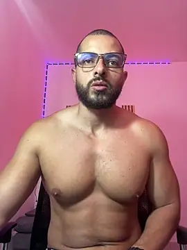 magnumchris online show from April 4, 2026, 5:54 pm