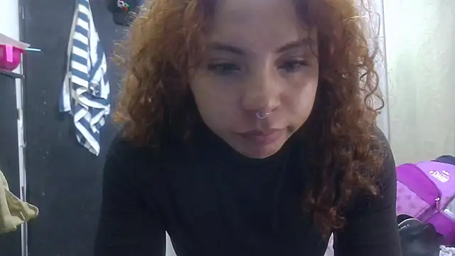 VioletV online show from July 7, 2026, 3:42 am