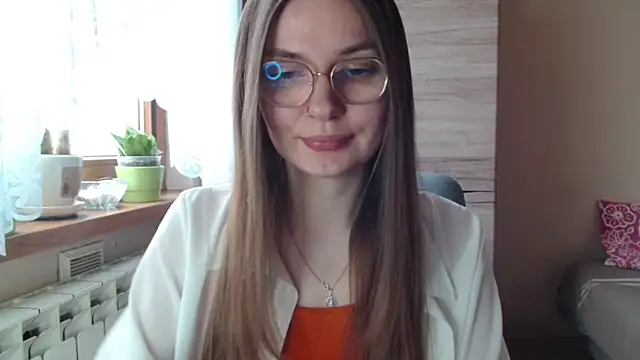 LooveELLYx online show from April 3, 2026, 6:33 am