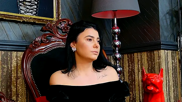 Snapshot of MistressEly chatting on October 2, 2025, 12:23 pm MistressEly online show from October 2, 2025, 12:23 pm