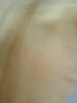 Lora85 online show from December 22, 2025, 5:21 pm