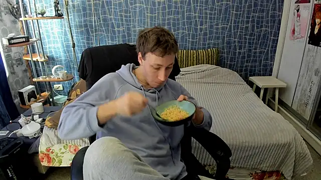 CuteBoy228 online show from April 17, 2026, 10:18 am