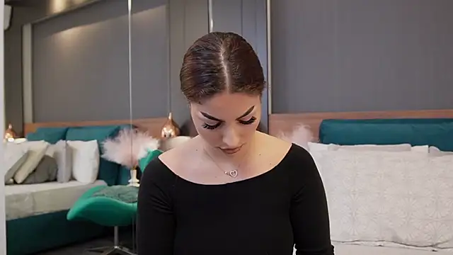 Snapshot of EmilyTrix chatting on September 30, 2025, 5:01 am EmilyTrix online show from September 30, 2025, 5:01 am