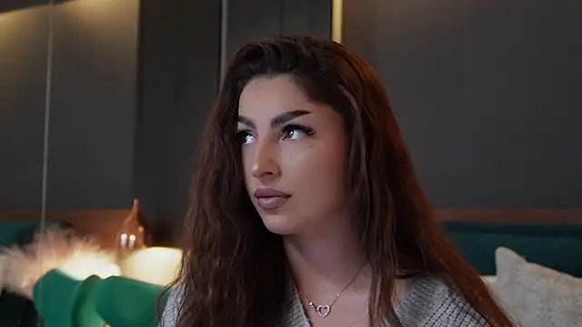 Snapshot of EmilyTrix chatting on November 3, 2025, 3:13 pm EmilyTrix online show from November 3, 2025, 3:13 pm