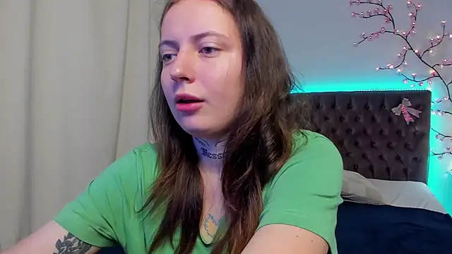 Snapshot of LilaVame chatting on September 10, 2025, 6:52 pm LilaVame online show from September 10, 2025, 6:52 pm