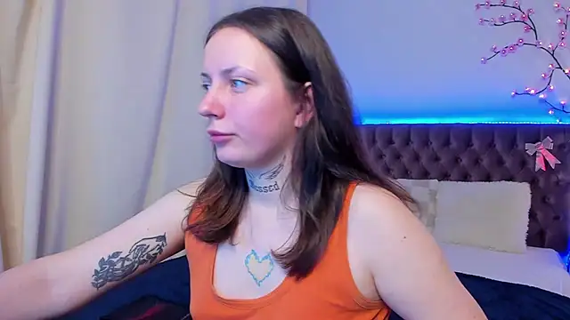 Snapshot of LilaVame chatting on October 26, 2025, 8:59 pm LilaVame online show from October 26, 2025, 8:59 pm