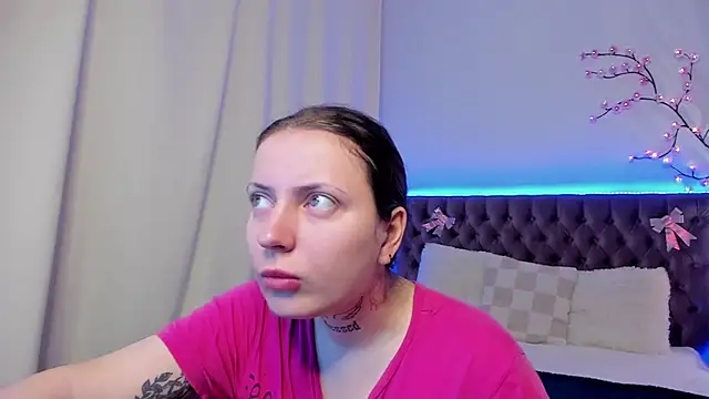 Snapshot of LilaVame chatting on November 7, 2025, 9:04 pm LilaVame online show from November 7, 2025, 9:04 pm