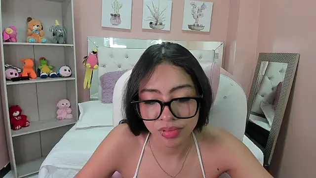 Snapshot of Sky_winter chatting on February 15, 2026, 3:31 pm Sky winter online show from February 15, 2026, 3:31 pm