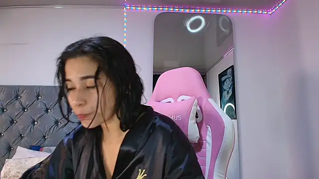 Snapshot of GraceWallace_ chatting on October 29, 2025, 11:50 pm GraceWallace online show from October 29, 2025, 11:50 pm