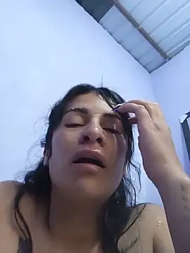 karinnahotdirty online show from June 11, 2026, 12:32 am