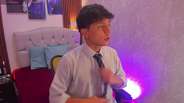 Thiago Kozak online show from October 23, 2025, 1:43 pm