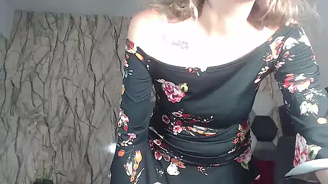 AntonellaBlanc online show from November 6, 2025, 10:10 pm