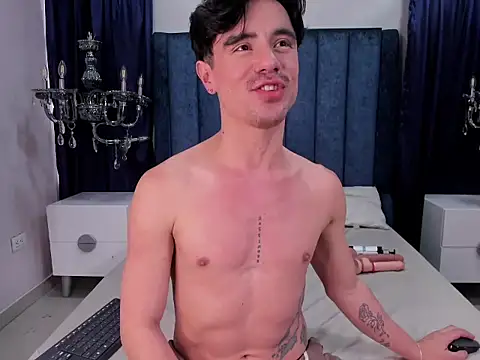 BryCams3 online show from October 22, 2025, 5:34 pm